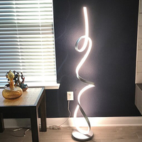 Table basse américaine étagère en bois massif lampadaire simple moderne créatif chambre à coucher canapé côté lampe verticale lampe de lecture