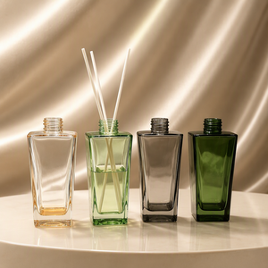 Coffret Cadeau de Parfum Personnalisé en Verre Luxe Vaporisateur Transparent Ambré 300ml Vide pour Parfum ou Désodorisant avec Boîte Incluse - Product Image 3