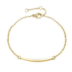 Nouveau bracelet rectangulaire géométrique simple en acier inoxydable avec des bracelets de mode à vent rouge <span class=keywords><strong>net</strong></span> - Product Image 6