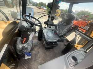 Retroexcavadora SHANMON SAM388 China, 75KW de Potencia, Carga Nominal de 8200KG, Motor y Caja de Cambios Fabricados en Shandong, Máquina Nueva - Product Image 5