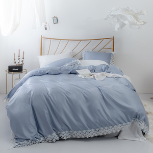 Juego de Ropa de Cama Nórdico Simple de Color Sólido con Borde de Encaje, Modal 100% Poliéster, Juego de Funda Nórdica de Lujo de Tres Piezas para Todas las Temporadas - Product Image 1