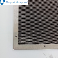 Hengshi Honeycomb 1/16 pouce/1,6 mm, acier inoxydable brasé sous vide, persienne industrielle extérieure, blindage EMC, guide d'ondes, fenêtre/panneau