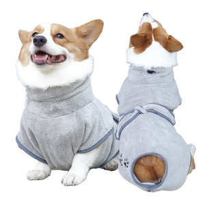 Peignoir pour chien en polaire corail gris, absorbant et chaud, pour animaux de compagnie, utilisation automne-hiver - Product Image 2