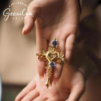 Broche vintage rétro en laque de rose de nuit, croix, fée, laiton plaqué or lourd