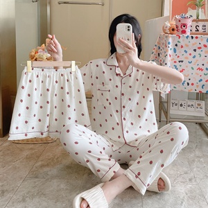 Nuevo Conjunto de Pijama de Tres Piezas para Mujer, Estilo Coreano Simple, Estampado de Fresas en Algodón Nube, Estilo Lindo, Verano, ODM, Ropa de Casa de Fábrica - Product Image 1