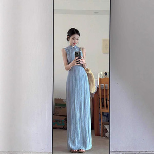 Vestido Midi de Gasa para Mujer Estilo Retro Francés con Cuello Mandarín, Cintura Natural, Silueta Lápiz, Sin Mangas, Estampado de Personajes, Corte Bajo - Product Image 3