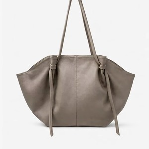 Most Selling Stylish Ladies Leather <b>Tote</b> Bag with Large Capacity and Durable Design for Work and Shopping Available For Sale - Product Image 3