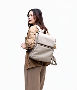 Mochila de Viaje de Nailon Gris Claro para Mujer, Bolsa para Portátil de Negocios - Product Image 1