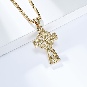 Collier pendentif unisexe <span class=keywords><strong>en</strong></span> acier inoxydable plaqué or 18 carats, motif nœud triangulaire celtique <span class=keywords><strong>viking</strong></span> ajouré, bijou de cérémonie religieuse - Product Image 4