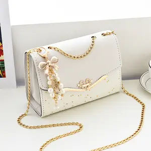 2023 Elegante Luxe Damestas Kleine Vierkante Leren Messenger Bags Met Slotketting Schouder Dames Stijl