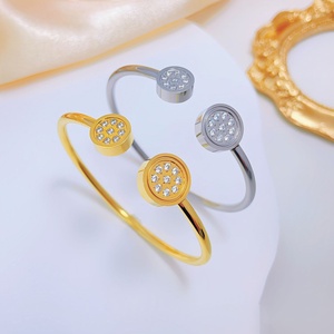Gelang Fashion Baja Anti Karat Terlaris Model Pasangan Berlian <span class=keywords><strong>Magnet</strong></span> Batu Hitam Ekspor Lintas Negara - Product Image 5