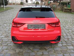 Voiture d'occasion à vendre <span class=keywords><strong>2022</strong></span> <span class=keywords><strong>Audi</strong></span> <span class=keywords><strong>A1</strong></span> <span class=keywords><strong>Sport</strong></span> Arrière 40 TFSI Faible kilométrage Bien entretenu - Product Image 2