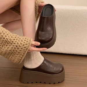 2026 New Summer Women's Closed Toe shoes for Outdoor Wear Thick Platform Height Increasing Beach <b>Slides</b> for Petite Figures - Product Image 2