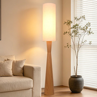 Lampadaire moderne en bois massif avec abat-jour cylindrique en tissu pour salon, chambre à coucher, chambre d'hôtel, salle de séjour