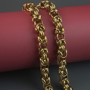 Collar de Cadena Bizantina con Baño de Oro PVD, Joyería de Acero Inoxidable de Alta Calidad a Precio de Mayoreo - Product Image 4