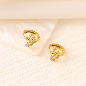 Serie de Aretes de Acero Inoxidable con Incrustaciones de Circonio, Diseño de Corazón, Cruz y Mariposa, Oro de 18K, Antidesvanecimiento, Elegantes, para Mujer, San Valentín, Festividades - Product Image 4
