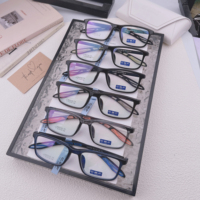 Lunettes optiques pour femmes de marque célèbre de haute qualité Style classique avec forme de visage de diamant Match stock prêt à prix bon marché