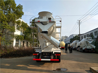 Camion malaxeur à béton HOWO à essieu unique, capacité de 12 mètres cubes, à vendre