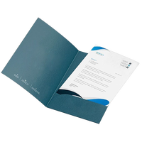 Dossier de présentation en papier kraft sur mesure à deux poches avec emplacement pour cartes de visite, logo personnalisé imprimé, design personnalisable