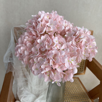 Matériaux floraux pour mariage : hydrangeas cryptés à 5 têtes, boules de fleurs d'hortensia pour mur de mariage, fleurs décoratives