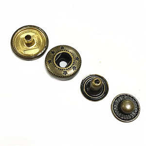 Özel Logo paslanmaz çelik kaplama <span class=keywords><strong>Snap</strong></span> düğmesi 4 parça çıtçıt giyim için - Product Image 5