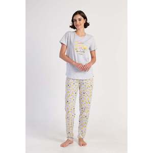 Ensemble de pyjama pour femmes, durable, col rond, manches courtes, ovale, fermeture boutonnée et taille élastique, logo personnalisable pour vêtements de maison - Product Image 4