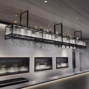 Suspension LED moderne <span class=keywords><strong>pour</strong></span> <span class=keywords><strong>bar</strong></span> à vin avec porte-verres, étagère à bouteilles suspendue en métal noir <span class=keywords><strong>pour</strong></span> îlot de cuisine ou <span class=keywords><strong>bar</strong></span> - Product Image 4