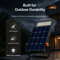 Projecteur solaire haute efficacité 185LM/W 20W 40W 60W avec batterie LiFePO4 pour balcon, mur résidentiel, sécurité, jardin, extérieur IP66