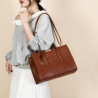 Nouveau Design Classique Grands Sacs à Main de Capacité Qualité Supérieure Tendance Sac Femme Ensemble Trois Pièces Fourre-Tout Décontracté pour Trajet Quotidien