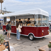 Camion de restauration électrique personnalisé avec de grands fenêtres de service, cuisine mobile en acier inoxydable, véhicule de restauration à vendre
