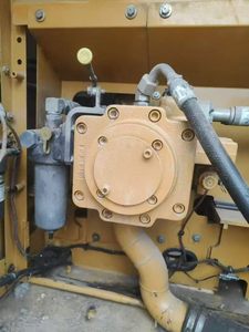 Excavadora de cadenas CAT 320GC usada con motor turbo C4.4, bajo costo por hora de operación, optimización electrohidráulica. - Product Image 6
