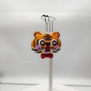 Venta al por Mayor de Colgantes y Llaveros de Peluche Creativos, Lindos y Versátiles con Diseño de Dibujos Animados - Product Image 3