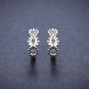 Orecchini a Cerchio con Margherite e Girasoli per Donne, Stile Naturale, Accessori per Orecchie da Indossare Quotidianamente - Product Image 2