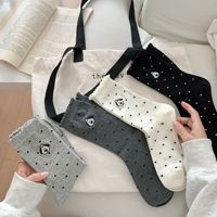 Vente en gros de nouvelles chaussettes pour femmes en dentelle à bulles mignonne, broderie de chiot, Dui Dui, coton, tube moyen long, automne et hiver