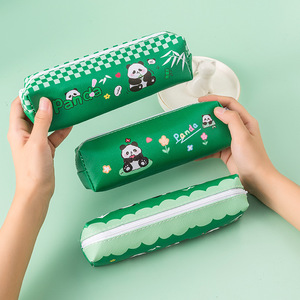 Estuche para lápices Panda, estilo de dibujos animados, cierre de cremallera, bolsa de papelería verde para la escuela y la oficina, para estudiantes y niños - Product Image 1