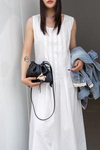 跨界现货小真皮女包2025新款时尚简约百褶云设计单带拉链 - Product Image 6