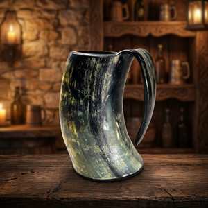 B.S INTERNATIONAL BS1319 Taza de Cuerno de Buey Hecha a Mano Estilo Americano con Tapa de Bambú, Apta para Lavavajillas, Ecológica y Ligera para Cerveza - Product Image 1