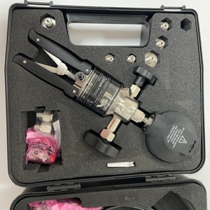 Calibrador Manual Dduck PV212 Original, Nuevo, de Alta Precisión; Fuente de Calibración Portátil Hecha en China - Product Image 3