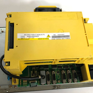 Fanuc A02B-0309-B522 Oi MC CNC ชิ้นส่วนตัวควบคุมแนวตั้งและแนวนอน - Product Image 2