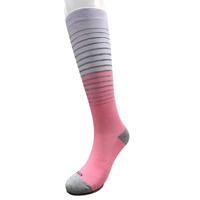 Chaussettes de compression pour la récupération après la course, Coolmax, séchage rapide, soutien de la voûte plantaire, écologiques, respirantes, hauteur genou, chaussettes de sport personnalisées OEM