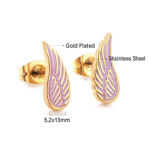 Pendientes de Acero Inoxidable con Baño de Oro de 18K para Niñas y Mujeres, Diseño de Palmas, Alas, Hojas y Estrellas, Hipoalergénicos e Impermeables - Product Image 3