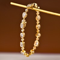 Bracelet en moissanite géométrique multi-formes plaqué or 18 carats, résistant au ternissement, style Hailey S925, apprécié des athlètes italiens et des mondaines