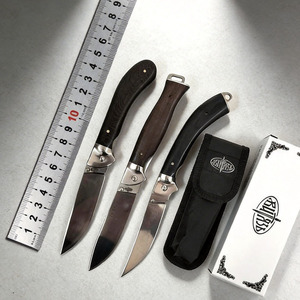 Couteau pliant extérieur <span class=keywords><strong>russe</strong></span> de haute qualité couteau de poche Camping de survie sur le terrain avec manche en bois de santal - Product Image 1