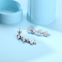 Boucles d'oreilles clous de luxe en argent sterling 925 plaqué or 18 carats avec moissanite VVS en forme de feuille pour femme - Vente en gros de bijoux