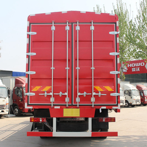 Camión Mediano Howo N5W 220HP 6.75m con Plataforma <span class=keywords><strong>para</strong></span> Alimentos Frescos, Modelo de Exportación 4X2 Euro 3, Camión con Barandas <span class=keywords><strong>para</strong></span> Carga en Venta - Product Image 4