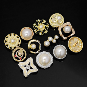 KUNSHUO Button Factory mujeres señoras ropa abrigo vástago Metal flor personalizado perla seta botón para damas ropa - Product Image 4