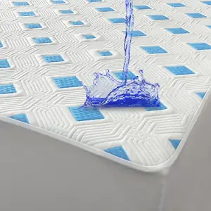 Manufacturers Wholesale Waterproof Mattress Encasement 5 Star Hotel Polyester Cooling Mattress Protector Chill Mattress Cover