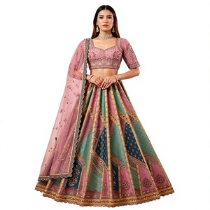 Prix d'usine OEM Lehenga Choli de qualité supérieure rose poudré, richement brodé, motif floral estival, tenue ethnique indienne traditionnelle, broderie nuptiale - Product Image 1