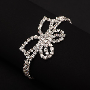 Tobillera de Cristal con Mariposa de Moda para Mujer, Joyería de Fiesta de Aleación de Zinc con Diamantes de Imitación y Engaste de Garra, Corte Brillante Redondo - Product Image 1
