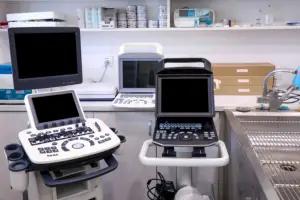 Sistema de diagnóstico de Hospital Médico, escáner de ultrasonido portátil, 3D, 4D, 5D, máquina de ultrasonido Doppler a Color con carro